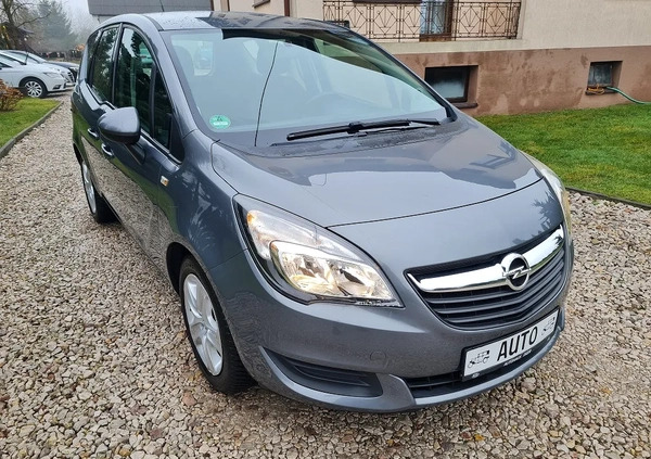 Opel Meriva cena 34555 przebieg: 115900, rok produkcji 2015 z Przysucha małe 781